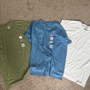 Set of Three T-Shirts in Green, Blue, and Gray